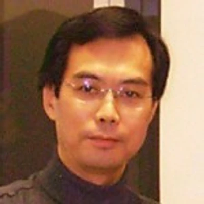 Portrait image of Raymond Ng